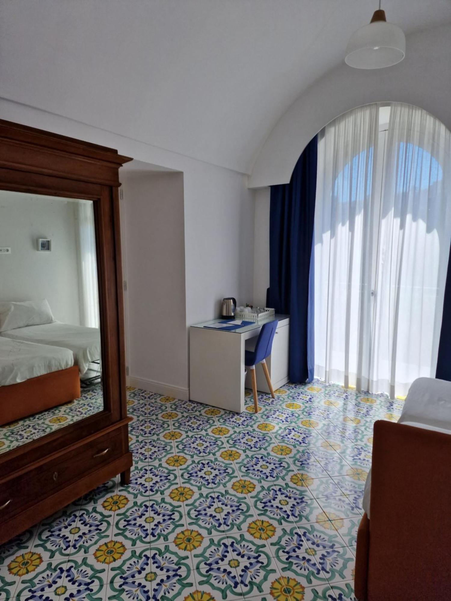 Hotel Il Moro Di Positano Exterior foto
